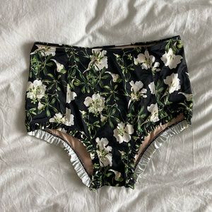 Kortni Jeane All Ruffled Up Swim Bottoms Black Floral